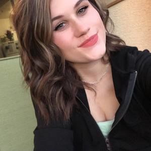 Meet your Posher, Karissa